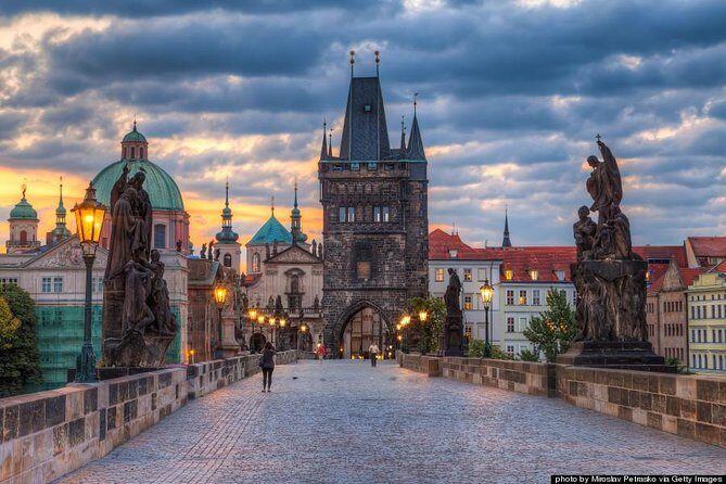 Pedestrian tour of Prague in Spanish - What this Spanish walking tour is really good for