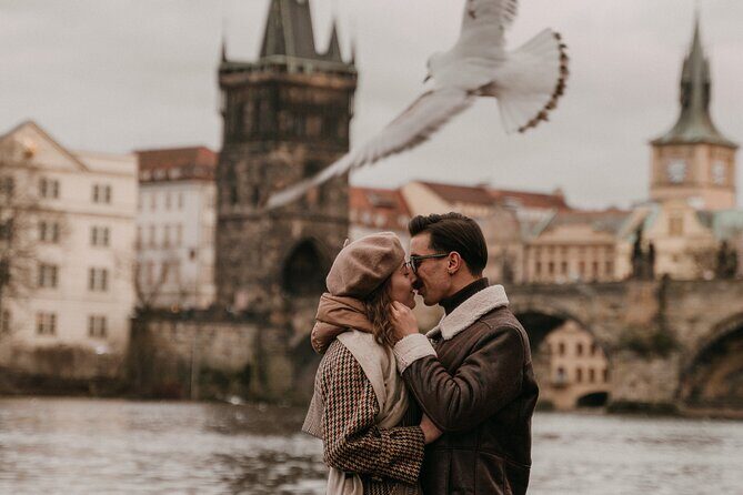 Photographer in Prague - Couple, engagement & portrait photoshoot - What happens during your one-hour Prague session