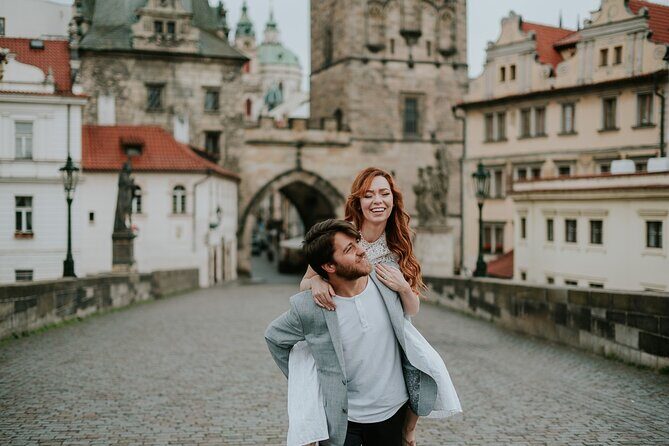 Photographer in Prague - Couple, engagement & portrait photoshoot - Getting engagement photos and portraits that feel like real moments