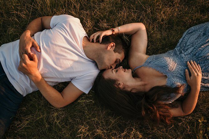 Photographer in Prague - Couple, engagement & portrait photoshoot - Comfort and logistics inside a small private experience