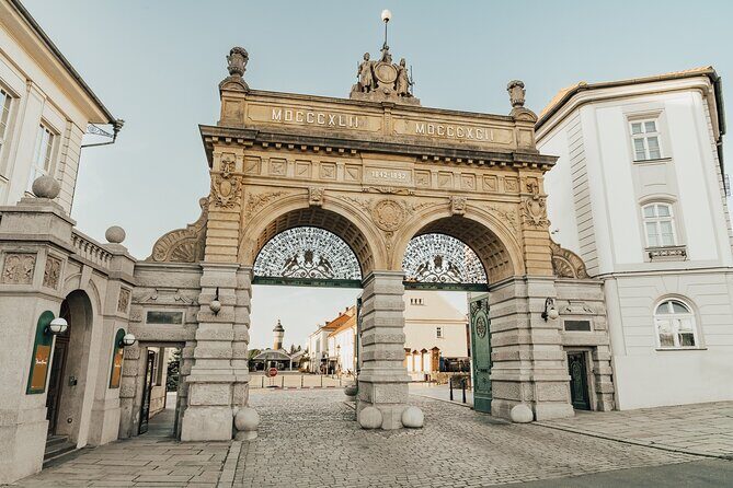 Pilsner Urquell Brewery Tour with Beer Tasting - Timing, pacing, and the kind of guide who makes it click