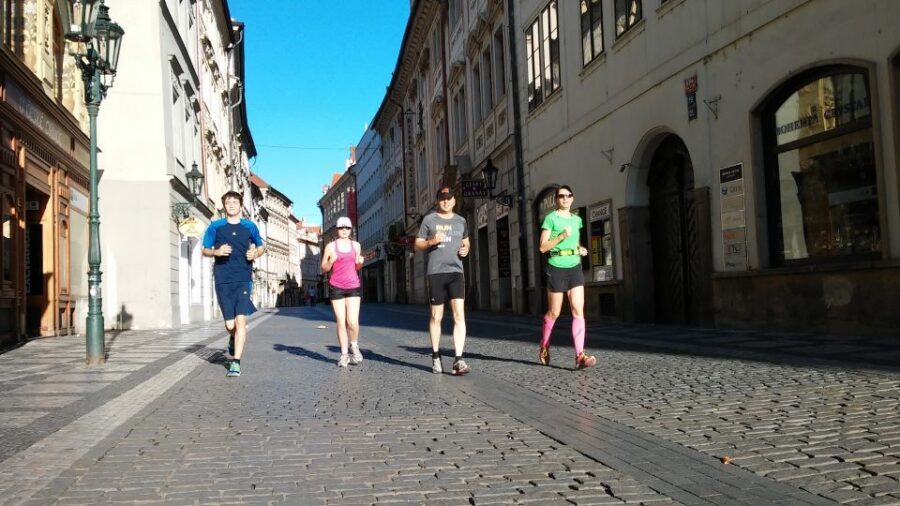 Prague 1.5-Hour Compact City Center Running Tour - Guide Style, Optional Action Photos, and the Little Extras