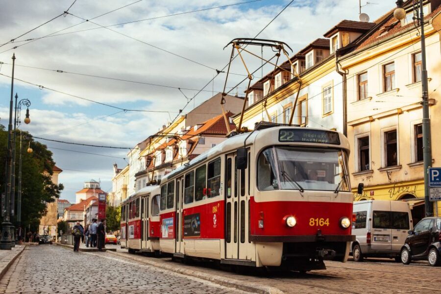 Prague: 1.5-Hour Private Kick-Start Tour with a Local - Key things I’d bet on before you go