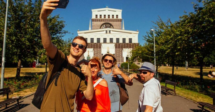 Prague: 1.5-Hour Private Kick-Start Tour with a Local - Why this 90-minute private tour is a smart Prague opener