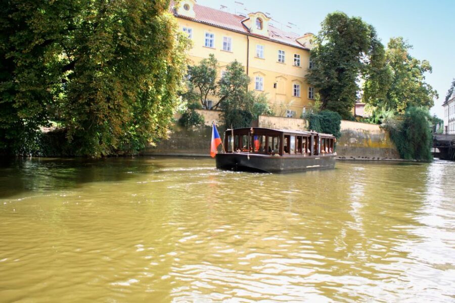 Prague: 1.5-Hour River Boat Cruise and Guided Tour - Mostecká 4 meet-up and the walk toward the port