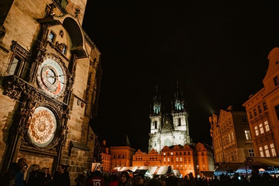 Prague: 2-3h Magical Christmas Markets Tour with Inclusions - The best part: the market stop where you actually taste Prague