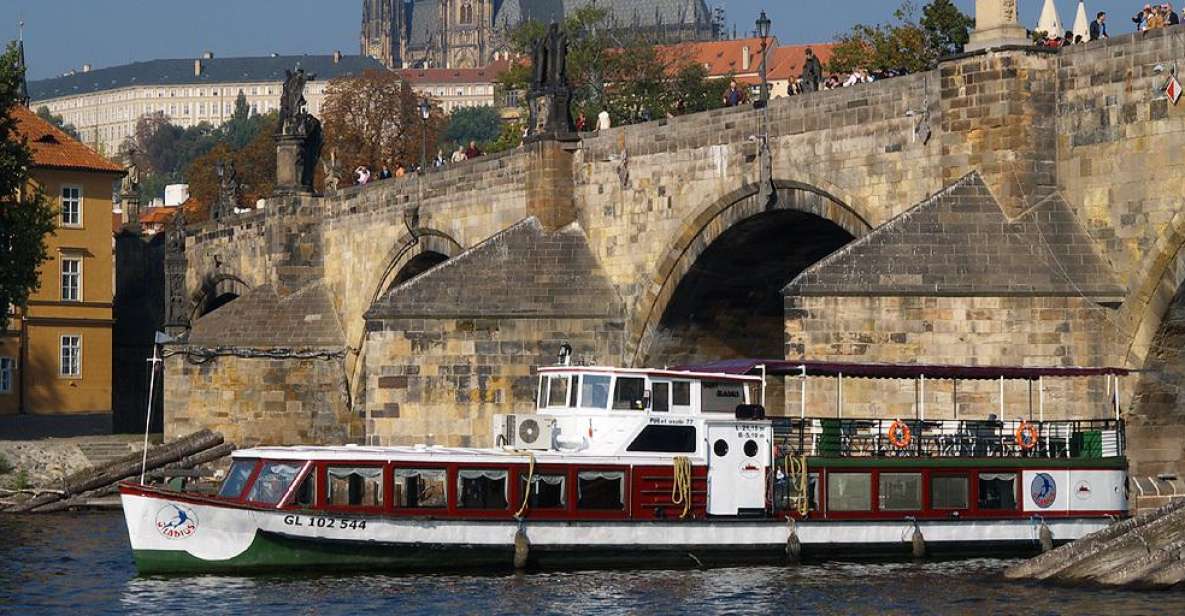 Prague: 2-Hour Lunch Cruise on the Vltava River - Why a 2-Hour Vltava Lunch Cruise Works in Prague