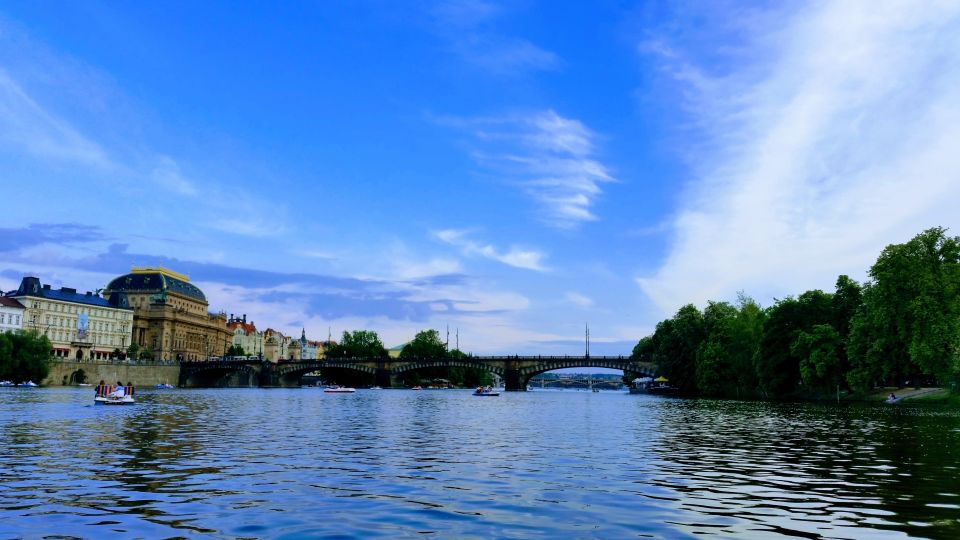 Prague: 2-Hour Lunch Cruise on the Vltava River - Should You Book This Vltava Lunch Cruise?