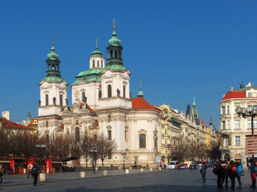 Prague: 2-Hour Old Town and Jewish Ghetto Walking Tour - House Style: What Makes This Tour Feel Better Than a Basic Checklist