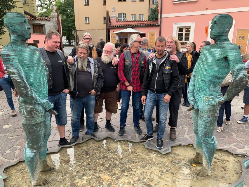 Prague: 2-Hour Trike Live Guided Tour of Old Town - Old Town and its surroundings: how the guide makes the stones speak