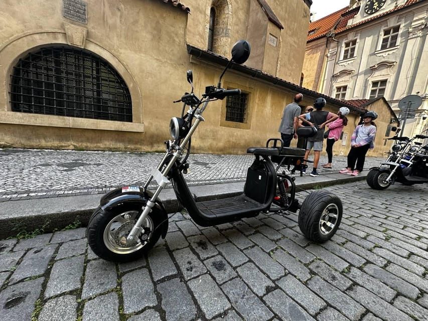 Prague: 2 hours FUN TRIKE tour in Prague with guide - Astronomical Clock to Old Town streets: the story behind the photos