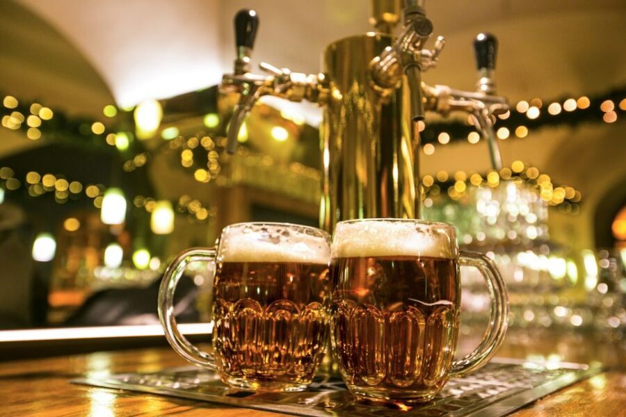 Prague: 3-Hour Beer Tour and Traditional Czech Dinner - Three Pubs, Three Beers: How the Route Works
