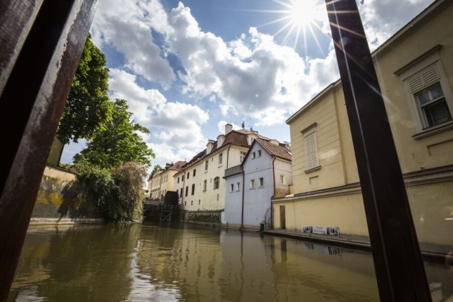 Prague: 3–Hour Castle Grounds Walking Tour and River Cruise - River Vltava cruise and Devil’s Stream: where the tour relaxes
