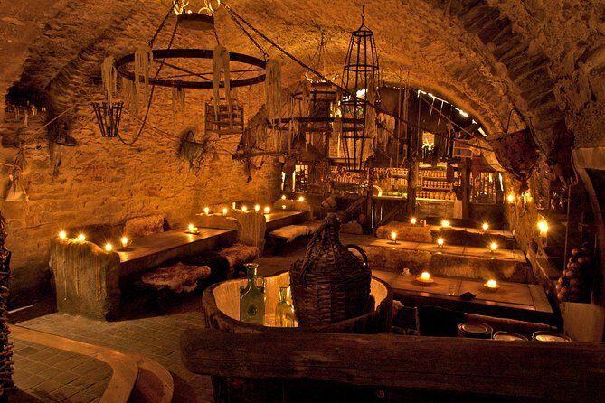 Prague 5 Courses Medieval Dinner and Live Performances - The Show While You Eat: Live medieval music plus full character performance