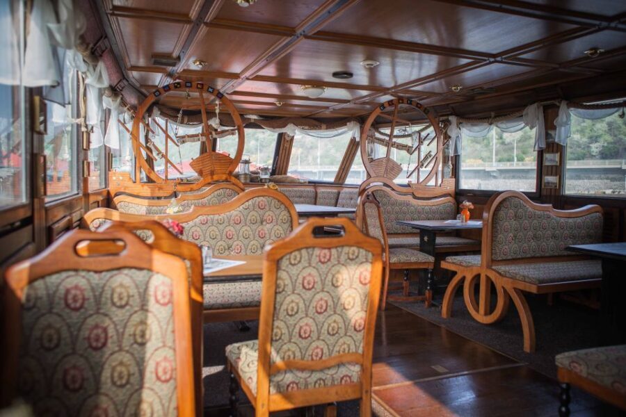 Prague: Afternoon Beer Cruise with Drinks Included - Comfort and Weather: Top Deck Benches vs. Inside Warmth