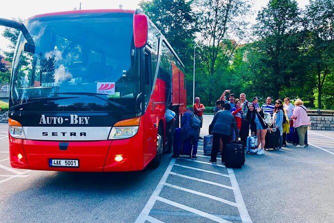 PRAGUE AIRPORT - CITY TRANSFERS in Spanish - Best For: Who This Transfer Suits