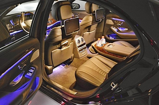 Prague airport luxury transfer by a Mercedes Benz S class - Door-to-door drop-offs: how this saves energy on day one