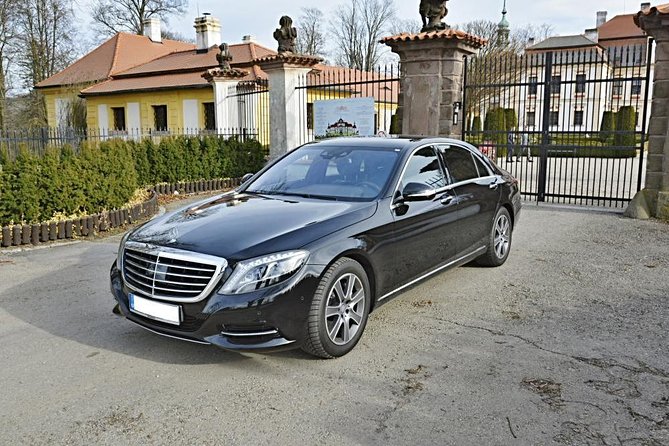 Prague airport luxury transfer by a Mercedes Benz S class - Departure transfers: the 15-minute hotel wait and timing math