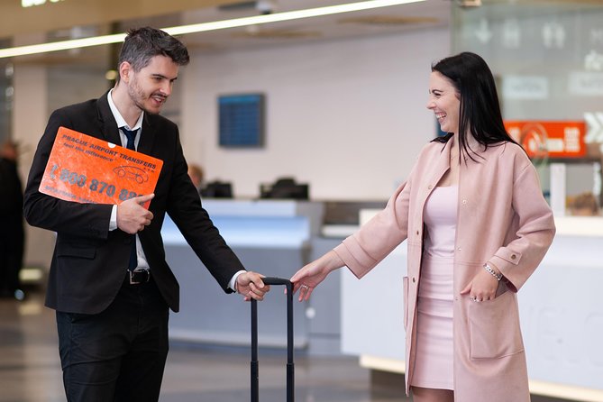 Prague Airport Shared Arrival Transfer - Tiny Extras That Matter: Water, Wi‑Fi, Map, and Pocket Guide