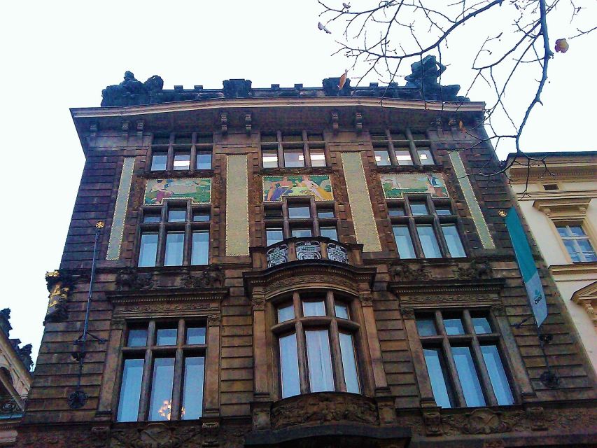 Prague Art Nouveau Tour - Hotel pickup and getting around: what makes the meeting easy