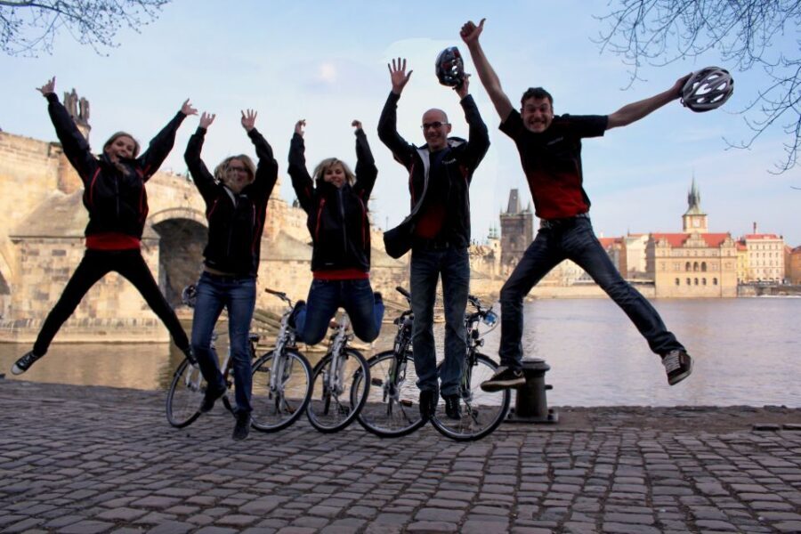 Prague: Bike or E-Bike City Tour with A Local Guide - Why a Prague bike or e-bike tour is the fastest way to orient yourself