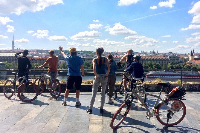 Prague Bike Tour - Stunning Viewpoints, Castle, City & Park - Riding Comfort: Hills, Descent, And Why Bike Choice Matters