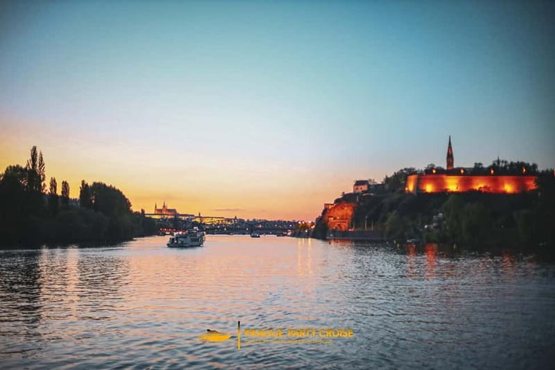 Prague : Boat Party with Afterparty at EPIC - The Social Part: Meet People Without Trying Too Hard