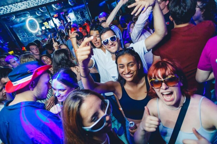 Prague: Boat Party with Unlimited Drinks & After Party Entry - Who Should Book This and Who Should Skip It