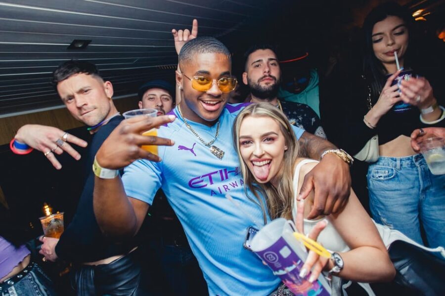 Prague: Boat Party with Unlimited Drinks & After Party Entry - How the Staff Shapes Your Night (Including Names People Mention)