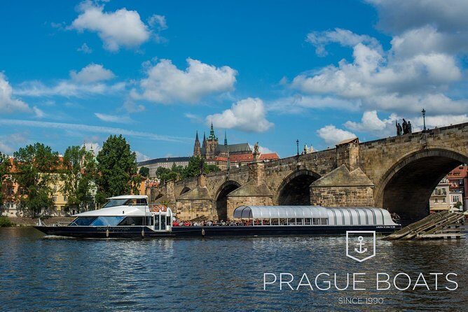 Prague Boats 2-hour Lunch Cruise - What’s Included in the Lunch: Buffet Variety and the Welcome Drink