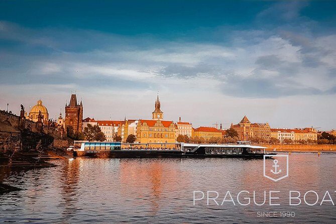 Prague Boats 3-hour Dinner Cruise - Key things to know before you go