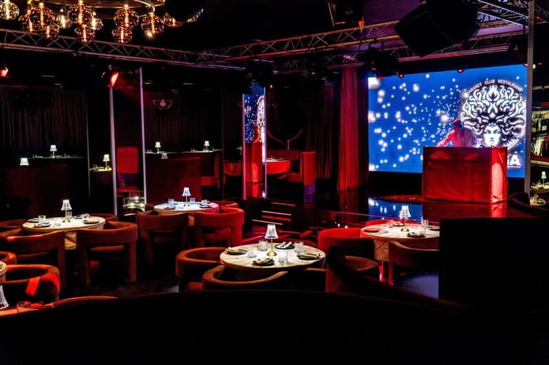 Prague: Cabaret Show at Medusa - Nightlife Prague - The Cabaret Show Itself: Music, Dance, and Costume Impact
