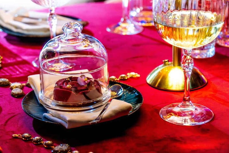 Prague: Cabaret Show at Medusa - Nightlife Prague - Nightlife Prague Context: How to Pair It With the Rest of Your Evening