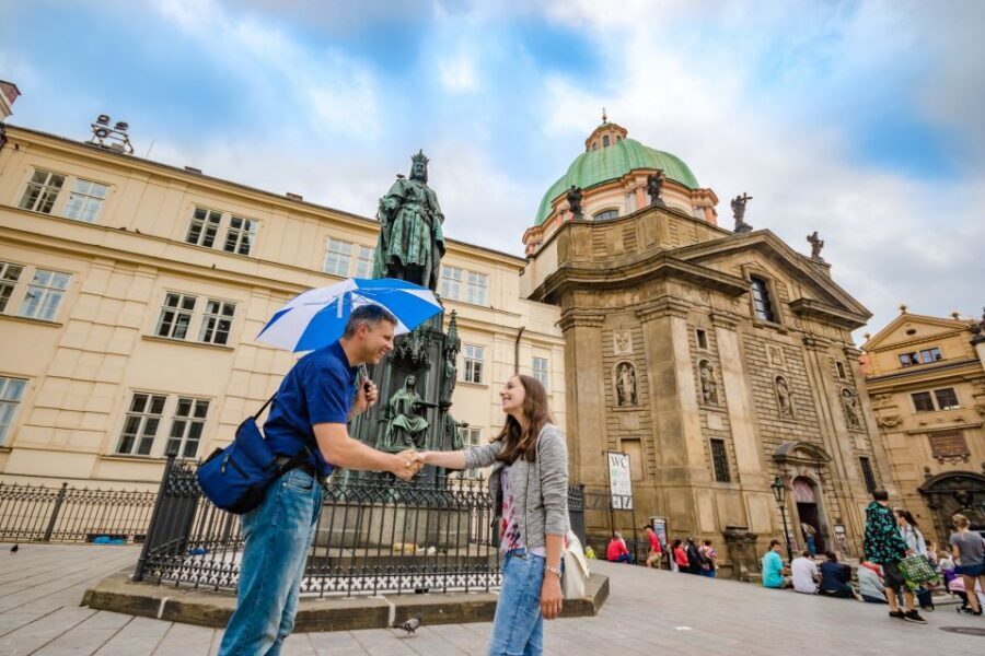 Prague Castle 2.5-Hour Tour Including Admission Ticket - Old Royal Palace and Vladislav Hall: where power meets performance