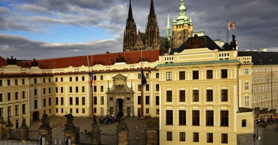 Prague: Castle and Lesser Town Walking Tour with Local Guide - FAQ