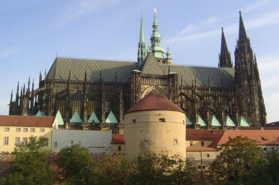 Prague: Castle and Lesser Town Walking Tour with Local Guide - Lesser Town Strolls: Narrow Alley, St. Nicholas Dome, and Parks