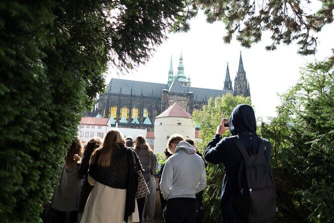 Prague: Castle Entry Ticket with Guide and River Cruise - The river cruise plan: Pier 17, Classic River, and self-guided freedom