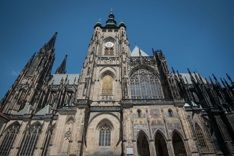 Prague: Castle Grounds & Highlights Walking Tour small-group - Where this Prague Castle tour fits in your day