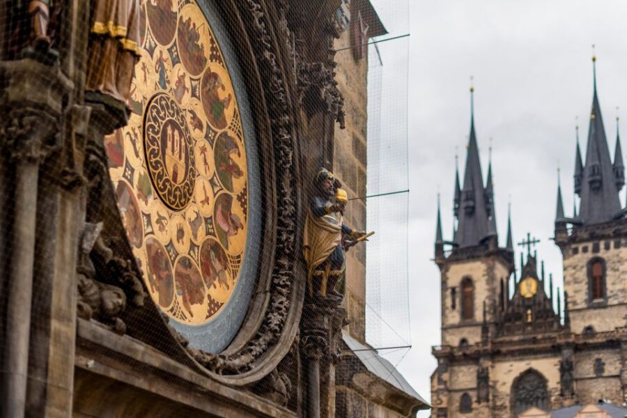 Prague: Castle, National Museum & Town Hall Tickets & Audio - Getting Your Tickets at Maiselova 5 and Using the 2-Day Window