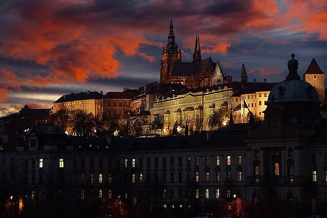 Prague Castle: Private fairytale walking tour - Key things I’d focus on before you go