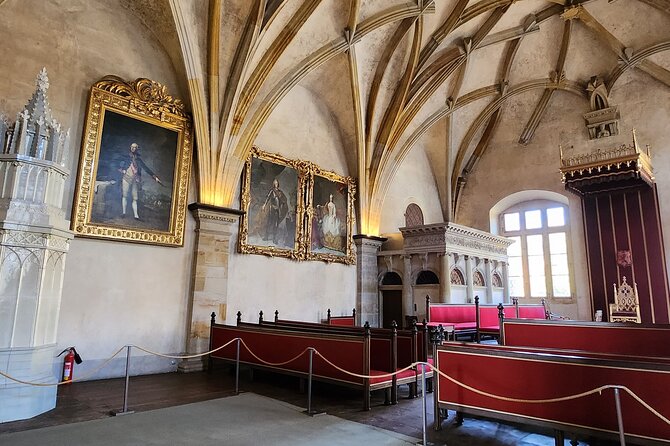Prague Castle Private Walking Tour - Pace, focus, and getting your questions answered