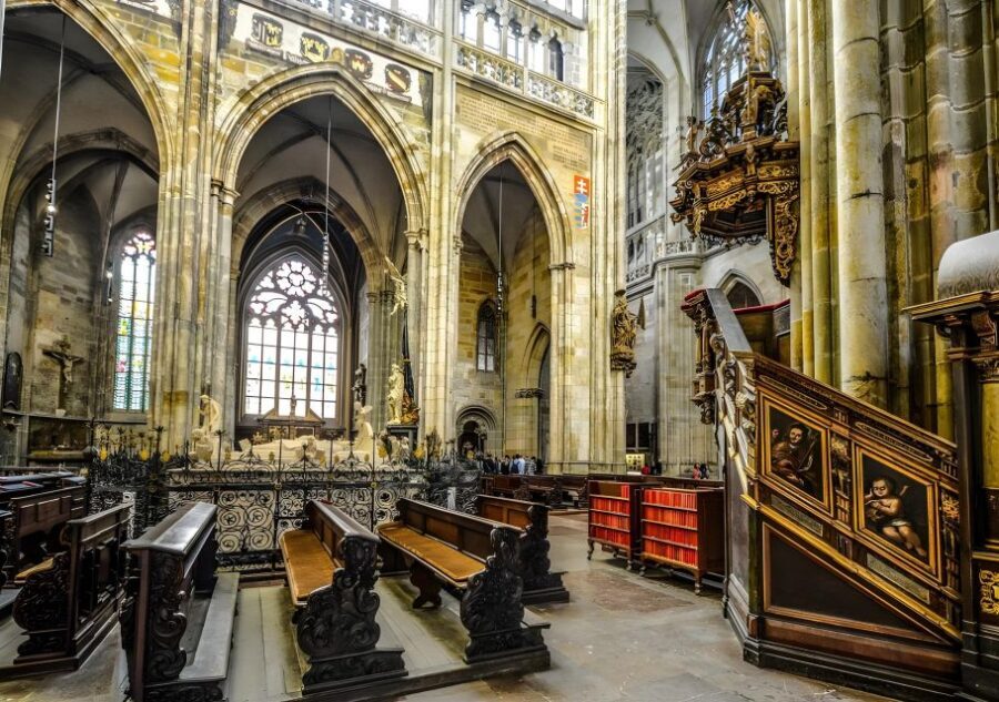 Prague Castle: Royal Palace, Cathedral, and Golden Lane Tour - Price and value: what you’re paying for (and what you still must buy)