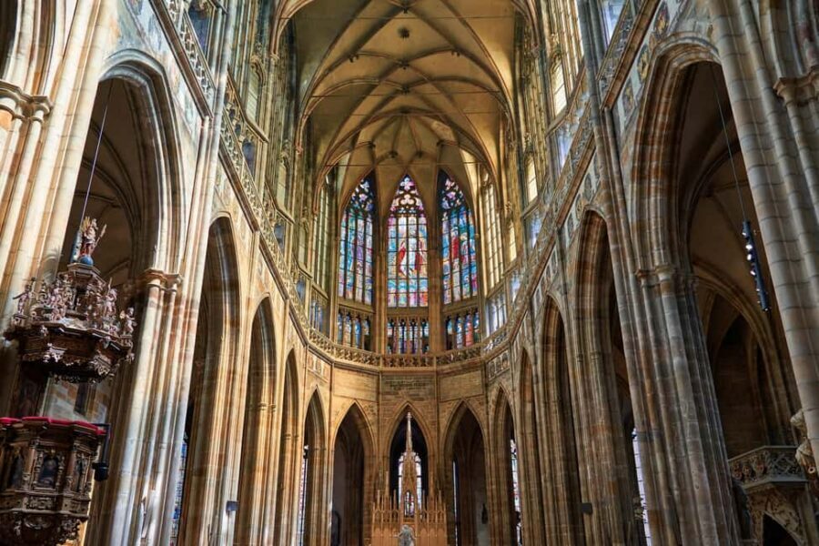 Prague Castle St. Vitus Cathedral, Royal Palace, St. George's Basilica - How St. Vitus, the Palace, and the Basilicas connect