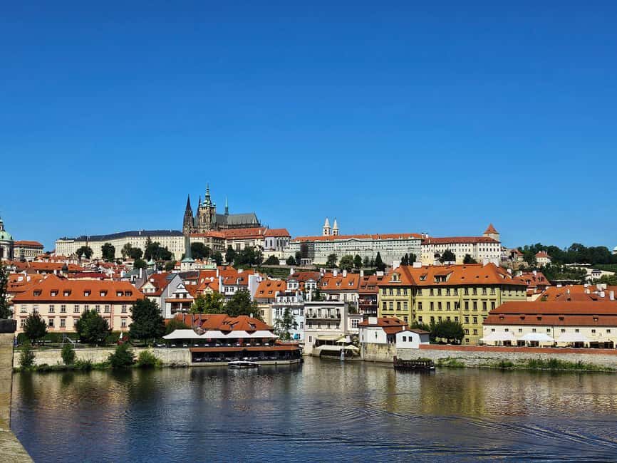 Prague Castle tour - Getting oriented: meeting at Lví Dvůr and your route basics
