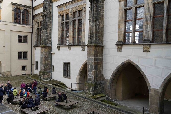 Prague Castle Walking Tour (Tip-based tour) - Prague Castle Without the Museum Maze: How the pay-what-you-wish works