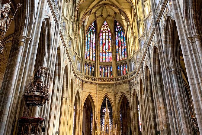 Prague Castle Walking Tour (Tip-based tour) - Golden Lane: alchemy legends and Kafka’s link to the houses