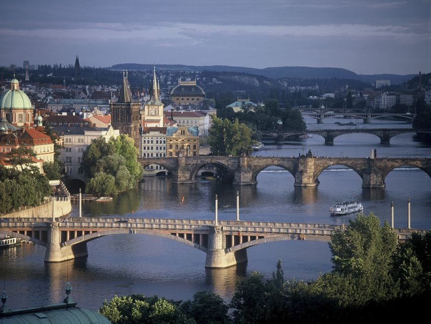 Prague City: 1-Hour Orientation Tour by Bus - Audio headphones in 26 languages: use them like a map