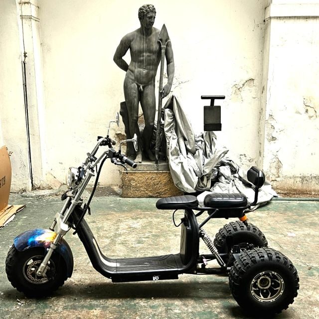 Prague: City Highlights Guided Electric Trike Tour - Castle District and Prague Castle: UNESCO area, up close without the full walking day