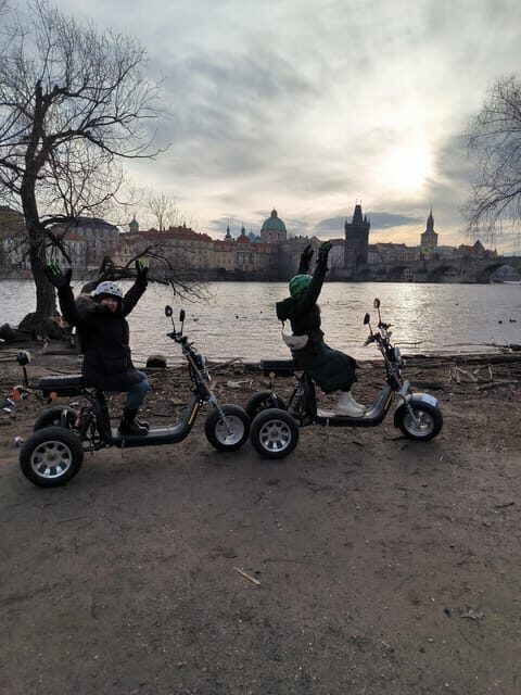 Prague: City Highlights Tour by Electric Trike - Electric trikes with a speed cap and helmet rules