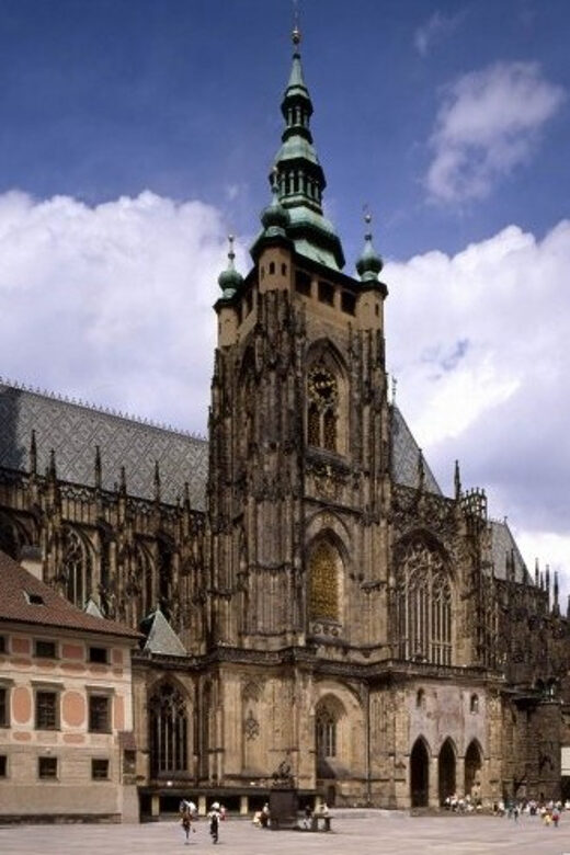 Prague City Pass 30-Day Ticket - Extra Tip: Use the Cruise and Bus to Build Your Walking Days